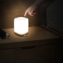Laden Sie das Bild in den Galerie-Viewer, LAMPCHARGE SQ<br/>Nachttisch-Lampe mit USB<br/>4 Ports, 24 Watt Ladeleistung