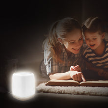 Laden Sie das Bild in den Galerie-Viewer, LAMPCHARGE SQ<br/>Nachttisch-Lampe mit USB<br/>4 Ports, 24 Watt Ladeleistung