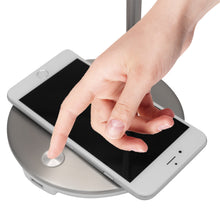 Laden Sie das Bild in den Galerie-Viewer, LAMPCHARGE QI<br/>Tisch-Lampe mit USB Port<br/>20 Watt Ladeleistung