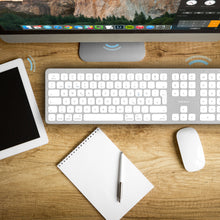 Laden Sie das Bild in den Galerie-Viewer, BTWKEYMB Erweiterte Mac Tastatur<br/><b>QuickSwitch Tastatur für 3 Geräte</b><br/>Drahtlos, auch für iPhone und iPad