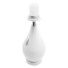 Laden Sie das Bild in den Galerie-Viewer, LAMPCHARGE CERAMIC<br/><b>Elegante Lampe mit USB Ladeport</b><br/>2 USB Ports, 24 W Ladeleistung