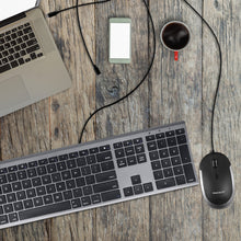 Laden Sie das Bild in den Galerie-Viewer, DYNAMOUSE mit USB-C oder USB-A<br/><b>Flache leise-klick Maus</b><br/>Optische Maus mit 3 Tasten und Scrollrad