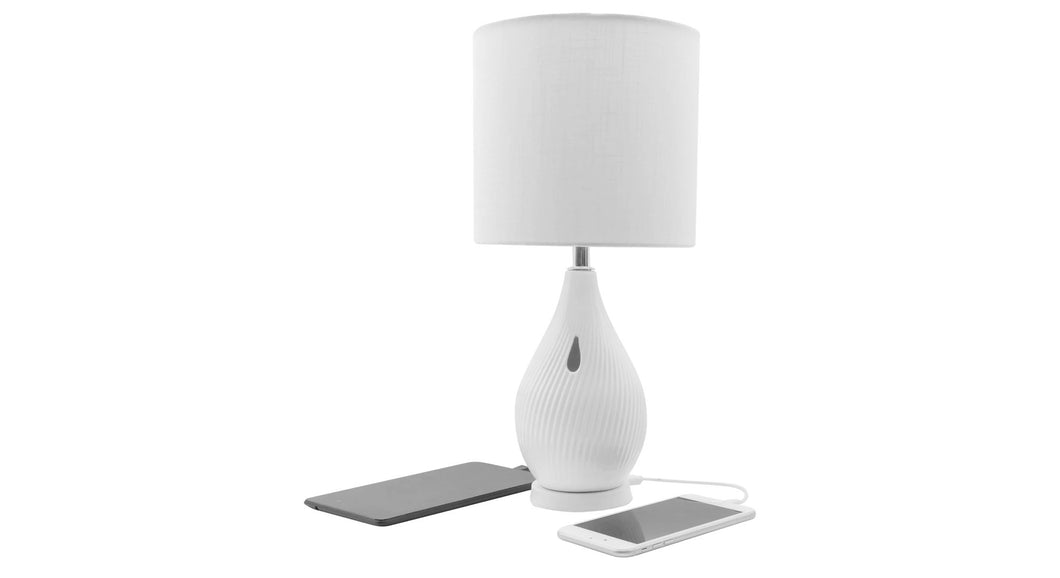 LAMPCHARGE CERAMIC<br/><b>Elegante Lampe mit USB Ladeport</b><br/>2 USB Ports, 24 W Ladeleistung