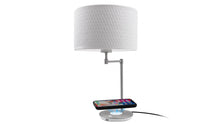 Laden Sie das Bild in den Galerie-Viewer, LAMPCHARGE QI&lt;br/&gt;Tisch-Lampe mit USB Port&lt;br/&gt;20 Watt Ladeleistung
